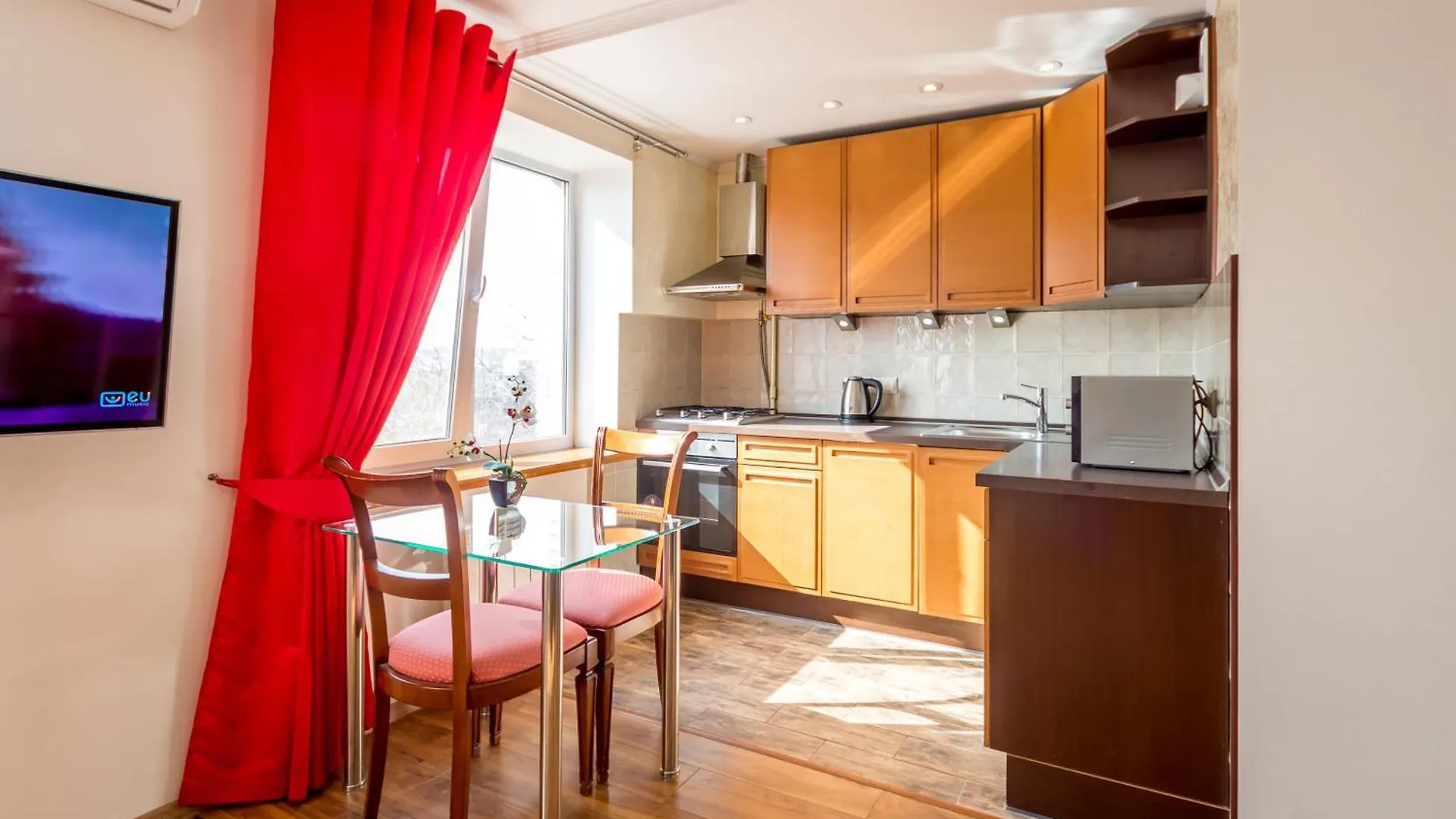 Apartment 2-Кімнатна Квартира З Балконом Та Видом На Трц Гулівер Kyiv
