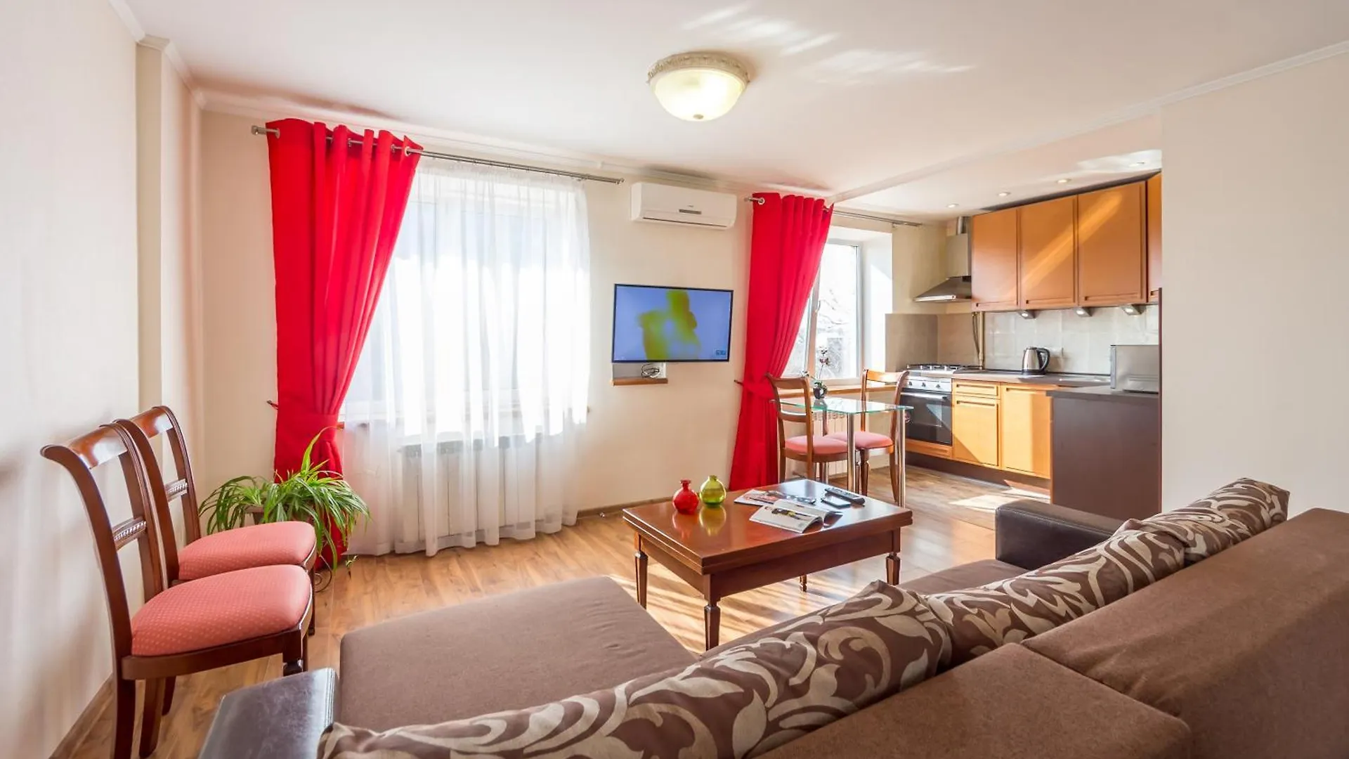2-Кімнатна Квартира З Балконом Та Видом На Трц Гулівер location
